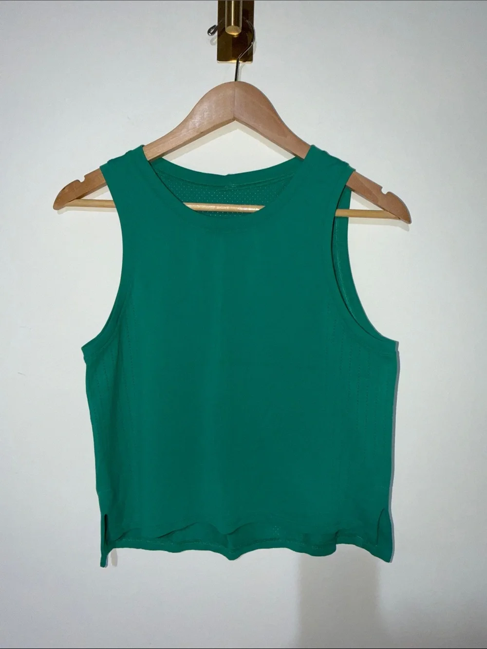 Lululemon Sleeveless Green Tank Top size 6